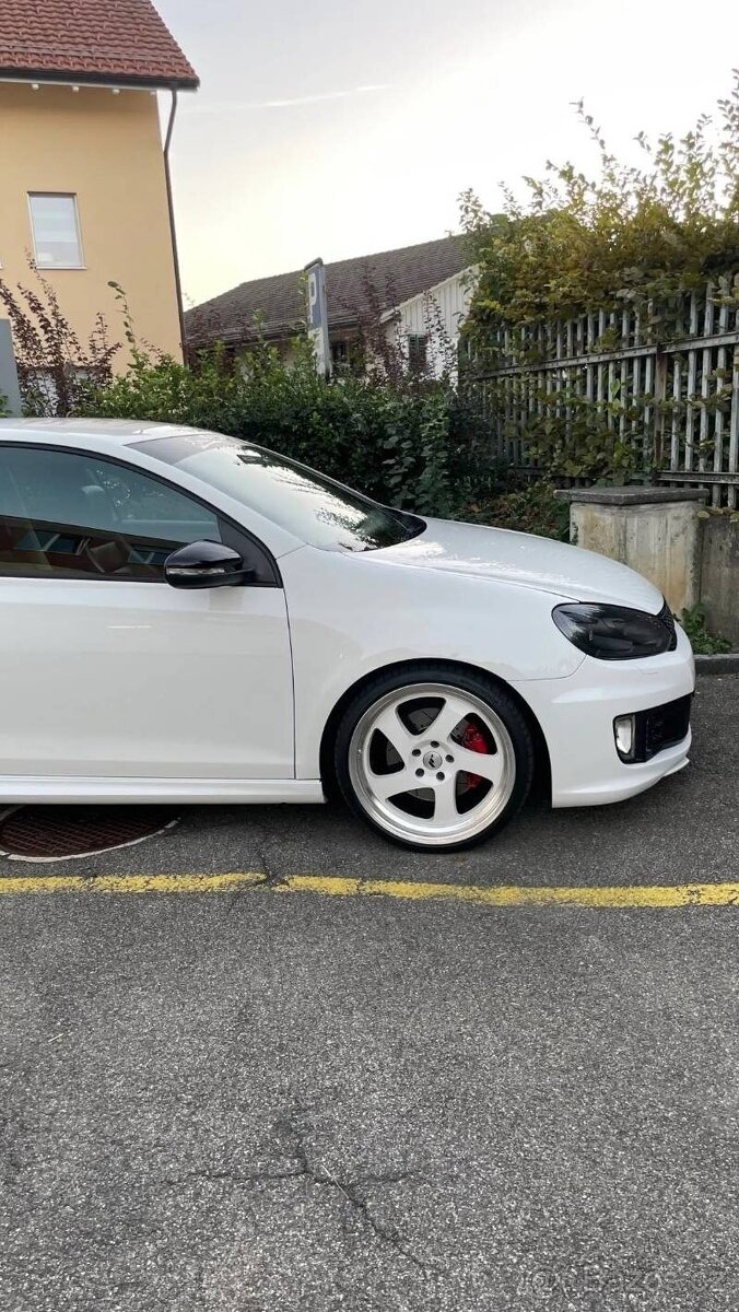 ČIERNE KRYTY spätných zrkadiel. - 16