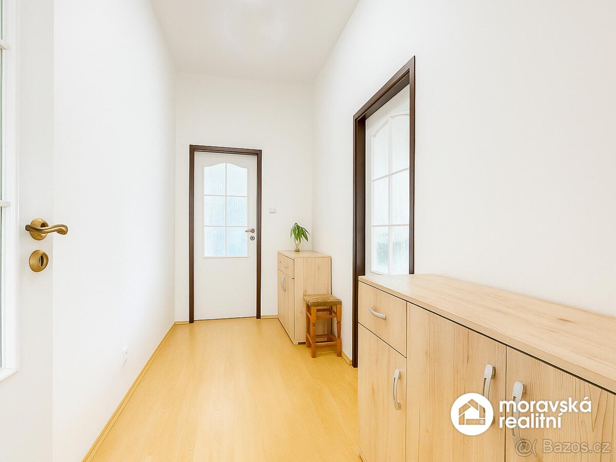 Prodej rodinného domu 3+1 + příslušenství v klidné části Mir - 16