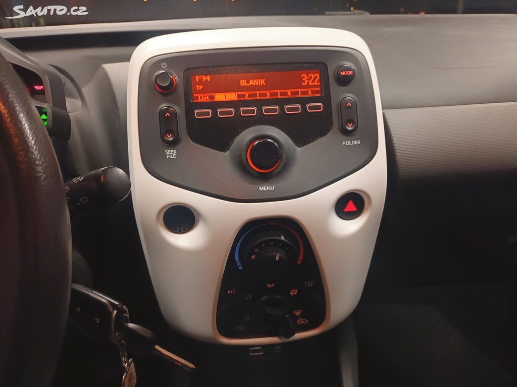 Citroën C1, 1.0i - 16