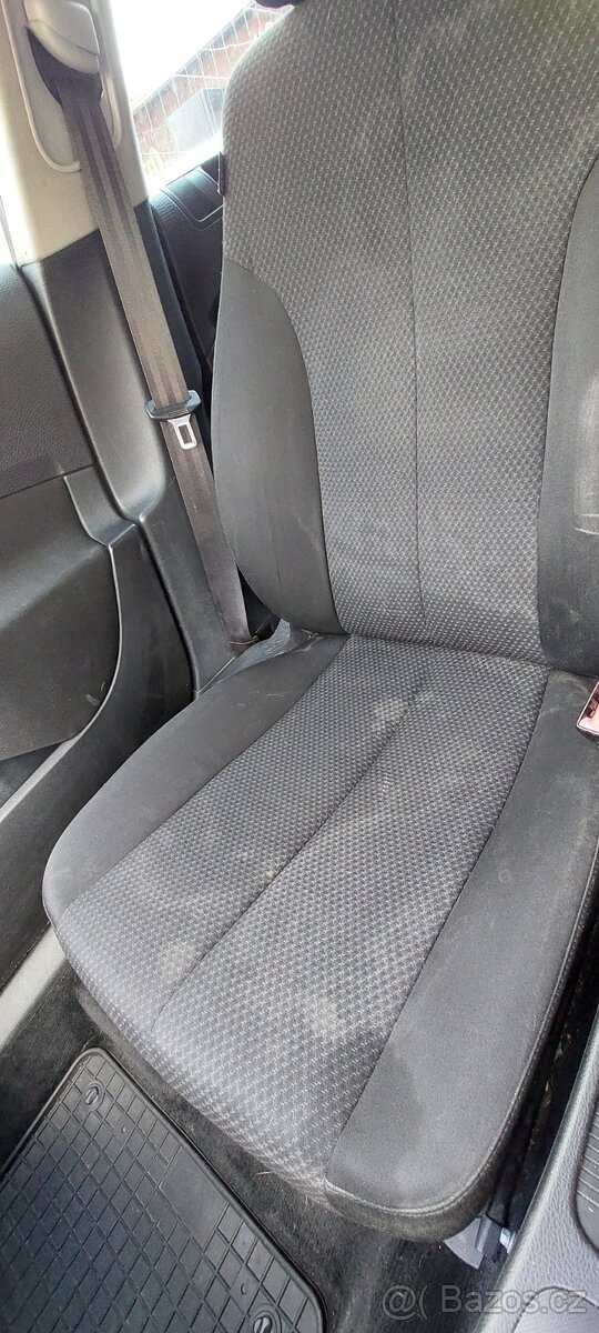 Volkswagen Passat B6 2.0 T (2007) - 16