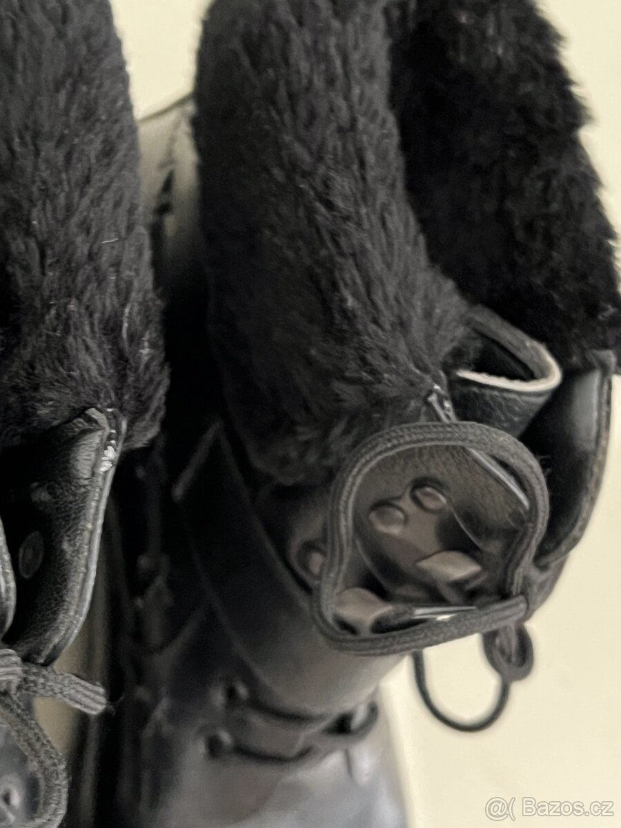 Dámské kotníkové boty s kožíškem – vel. 37 - 16