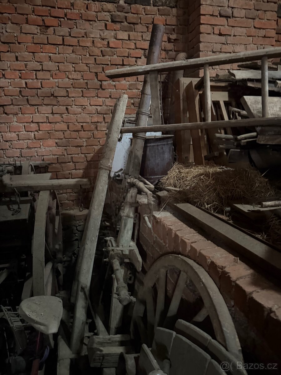 Nábytek a zemědělské stroje - 16