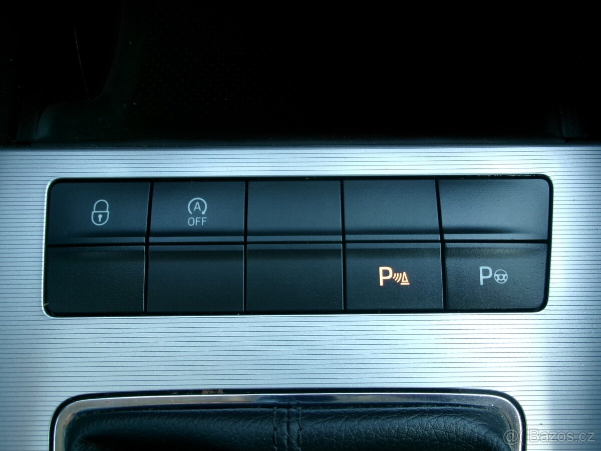 PRODÁM Škoda Octavia 1.4 TSI AC BT NAVI TEMP - 16