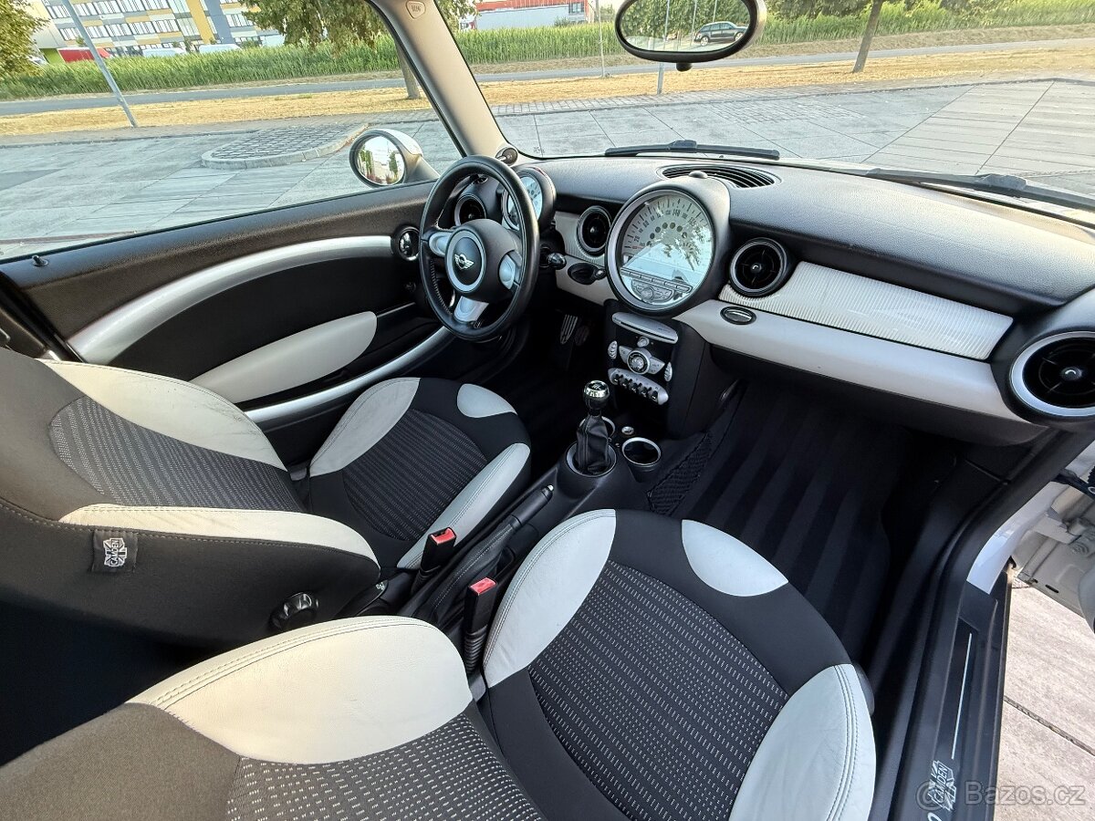 Mini Cooper S - 1.6t 135kW - limitka CAMDEN - 16