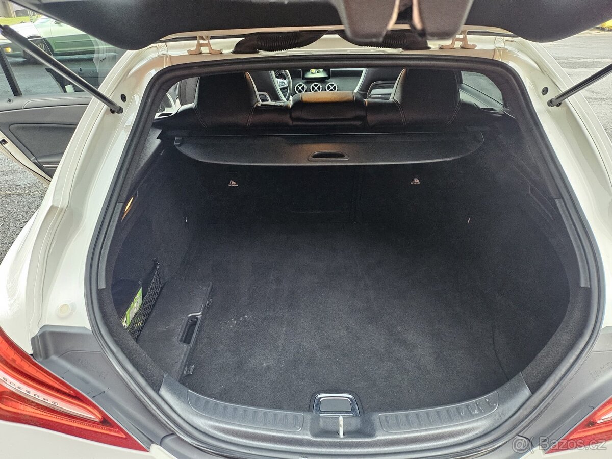 Mercedes Benz CLA 1.6 Automat Panó AMG line - 16