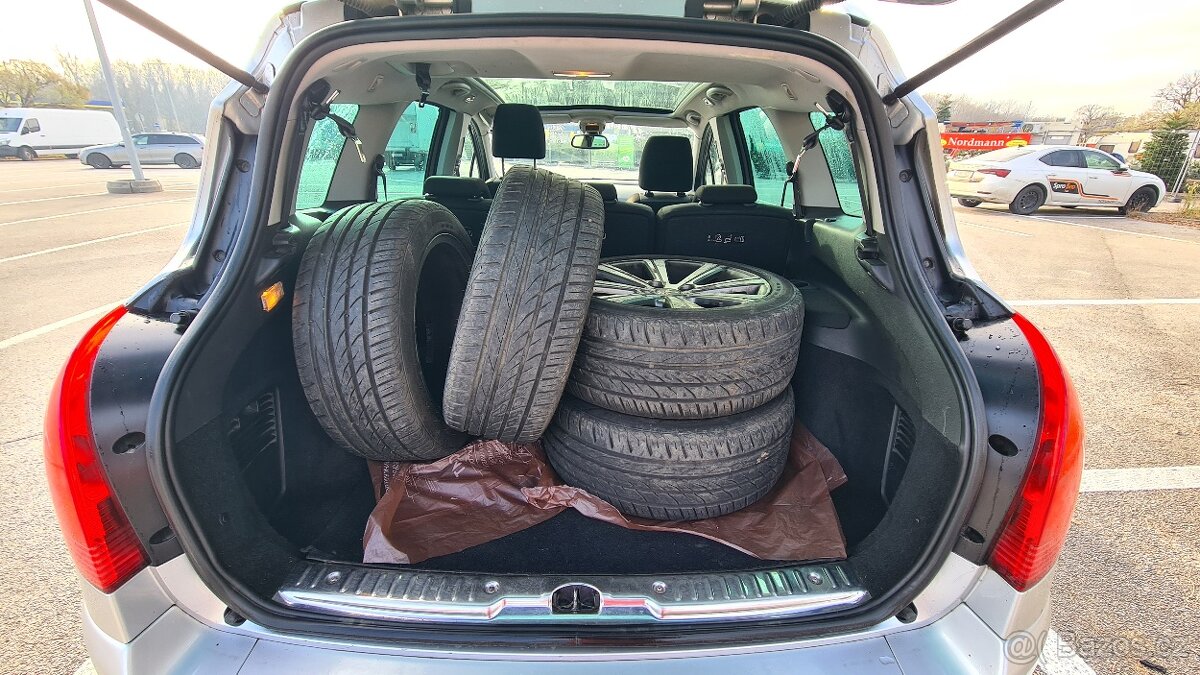 Peugeot 308 SW, r.v.2011 - 16