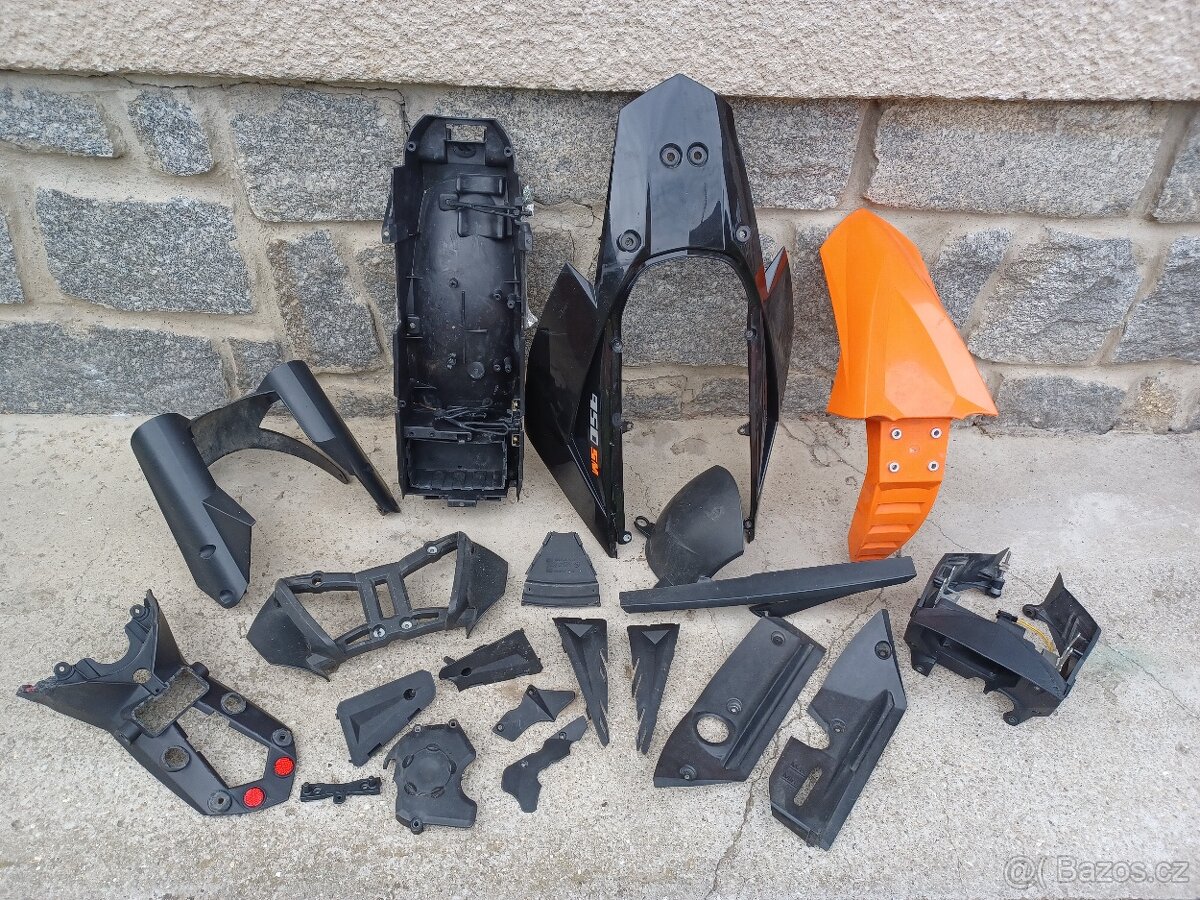 KTM LC8 950 - MOTOR NA DÍLY - 16