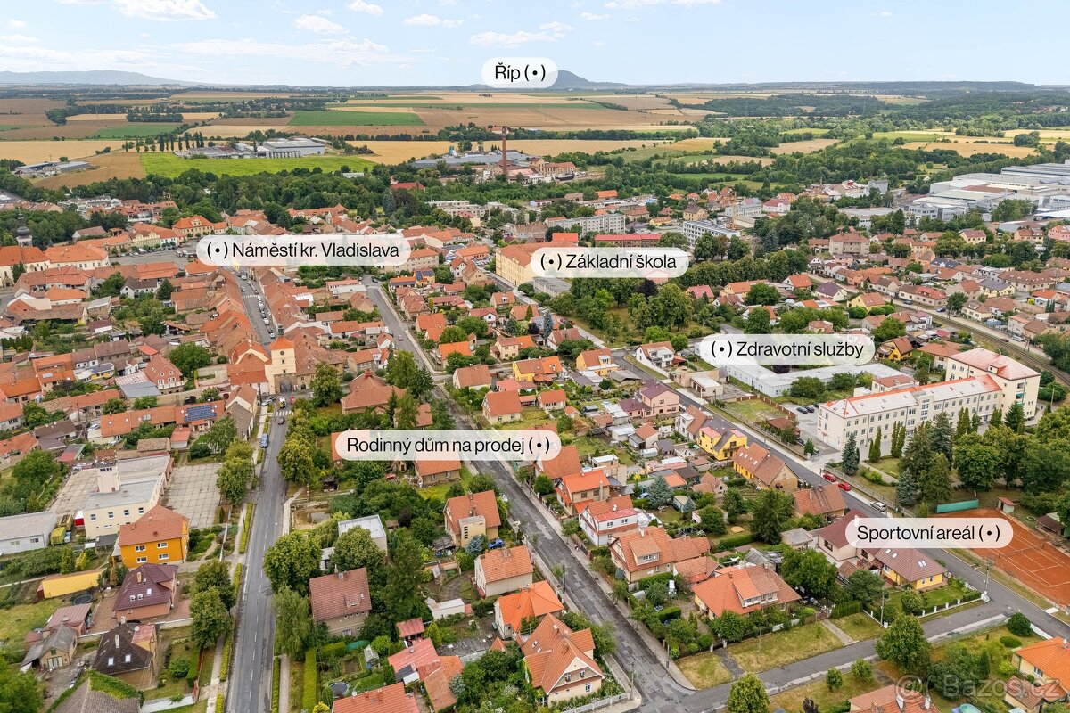 RODINNÝ DŮM 4+1 SE ZAHRADOU VE VELVARECH, ev.č. 00393 - 16