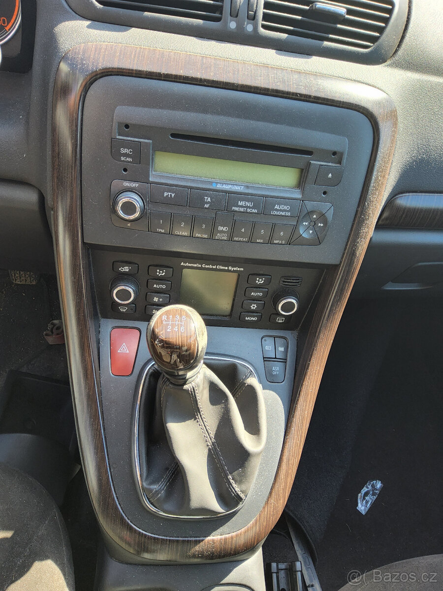 Fiat Croma 1,9JTD 88kW Combi, rok 2006 - dily - 16