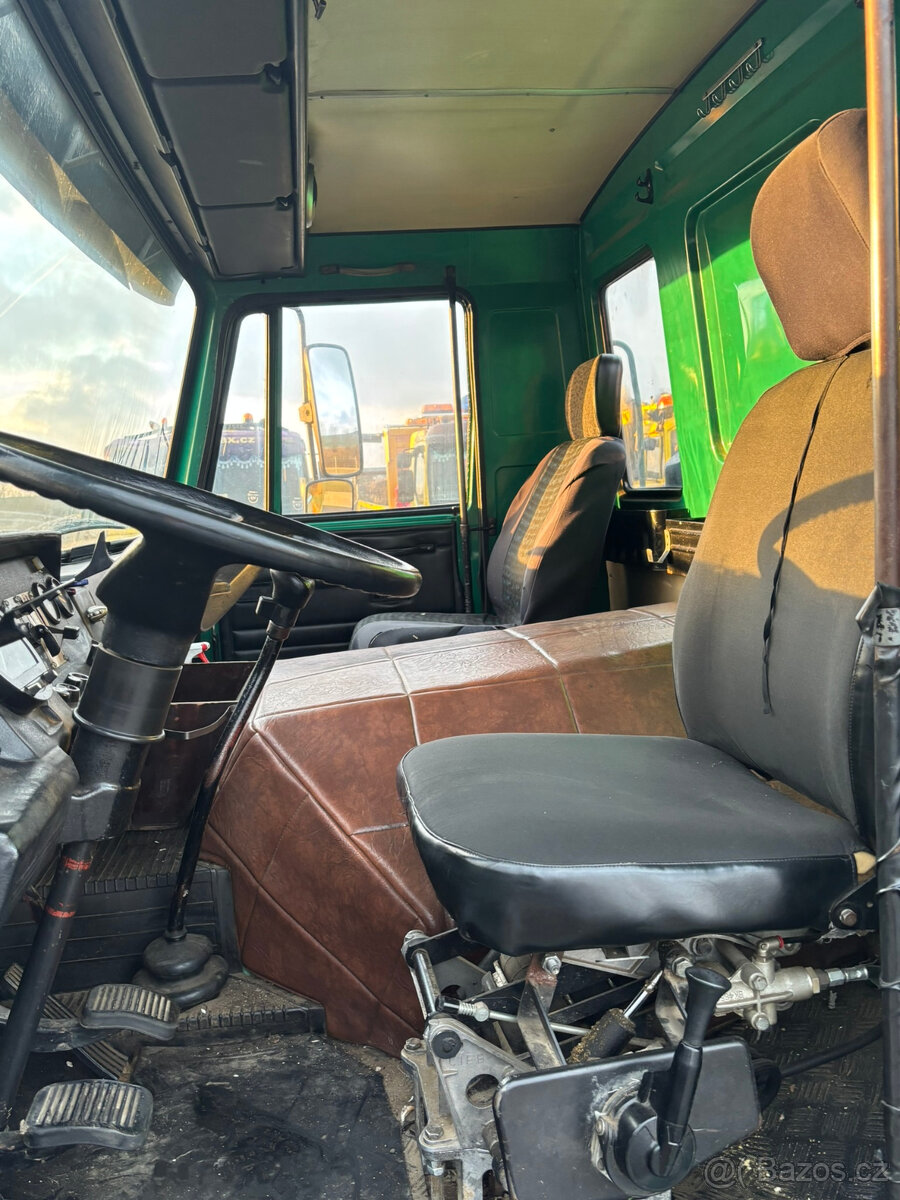 Prodám nákladní automobil TATRA T815 6X6.2 s hydraulickou ru - 16