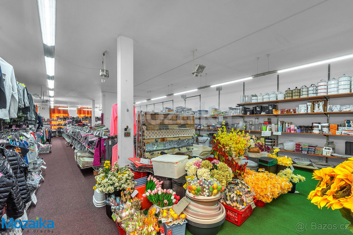 Obchodní dům v centru Lanškrouna. Už. pl. 704m2 - 16