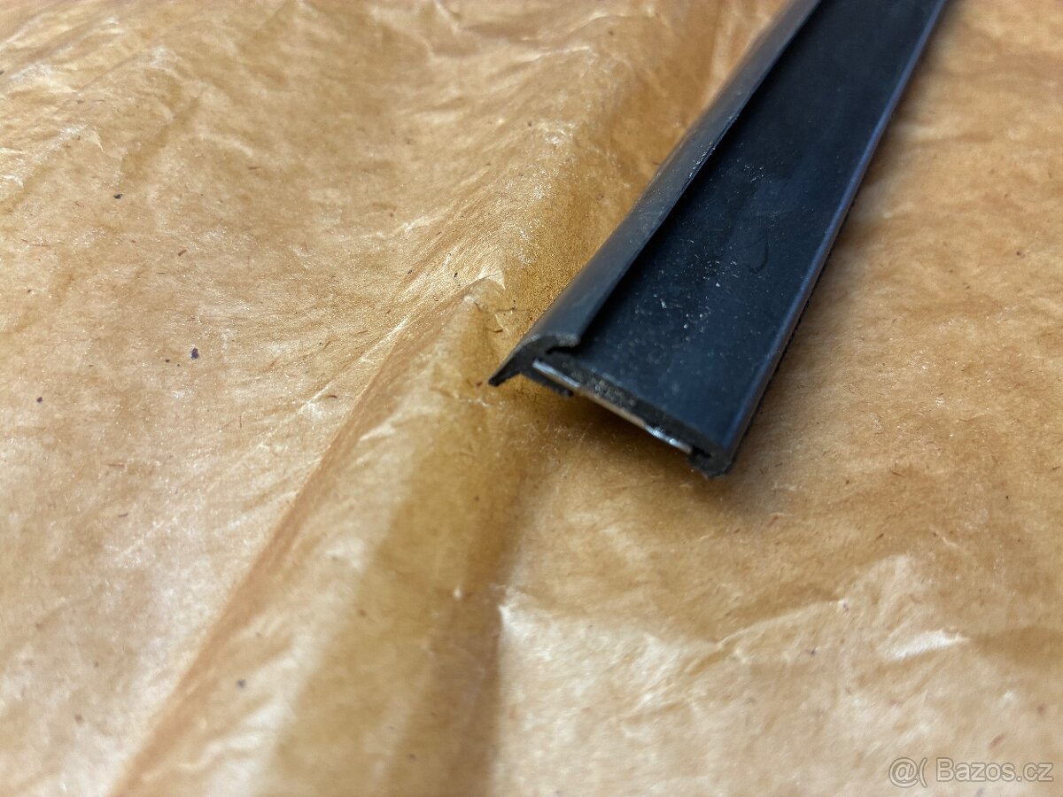 Volga 21, Gaz 69 predám nové dynamo - 16