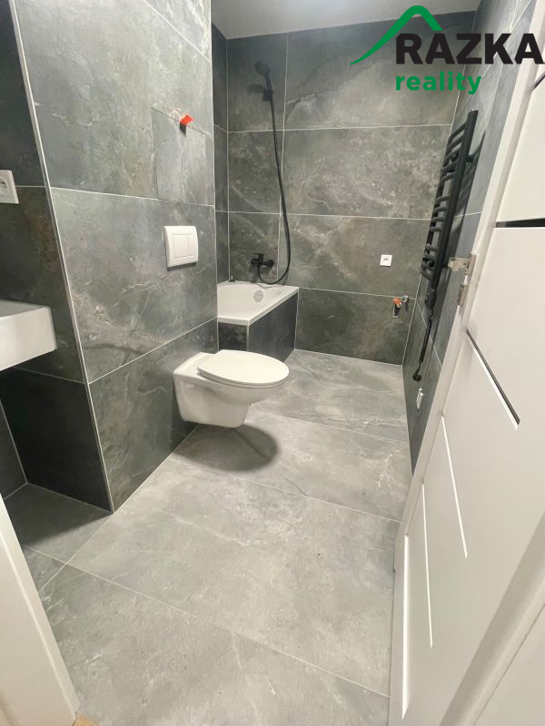 Prodej bytu 2+1 , 52 m2 Aš - 16