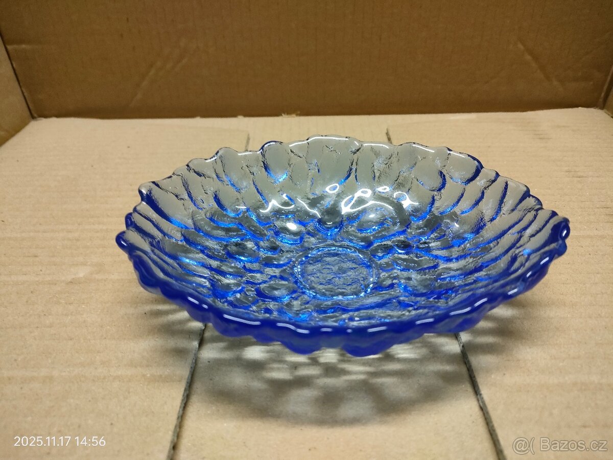 Skleněná mísa - 16