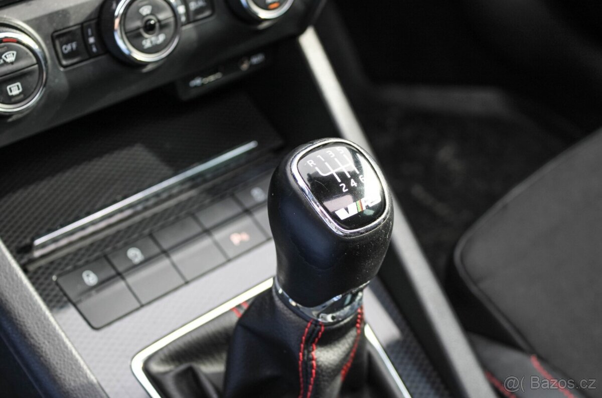 Škoda Octavia 2.0 TDI CR DPF RS - 16