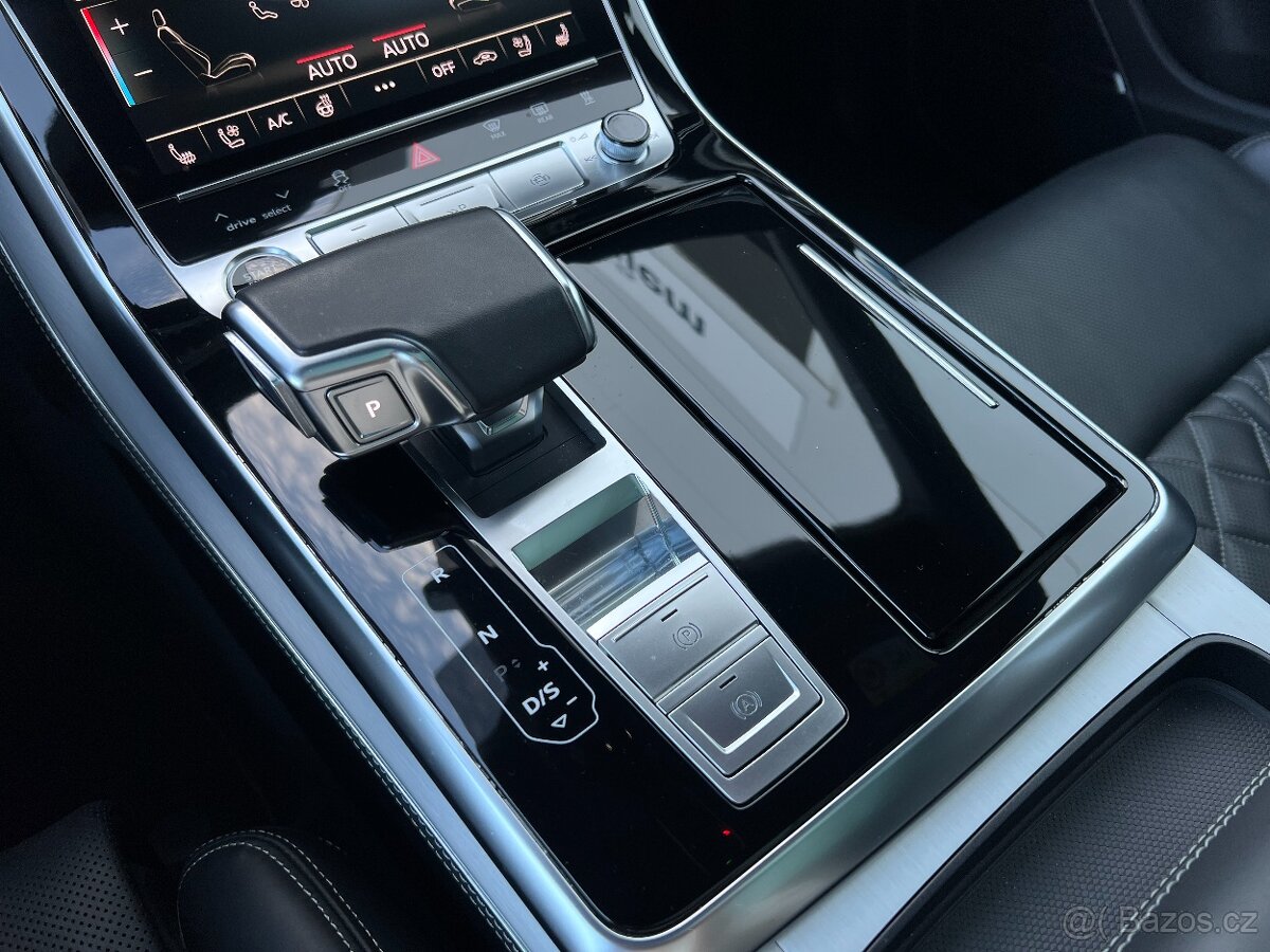 • AUDI Q8 50TDI QUATTRO S-LINE, Nezávislé Top., Panorama• - 16