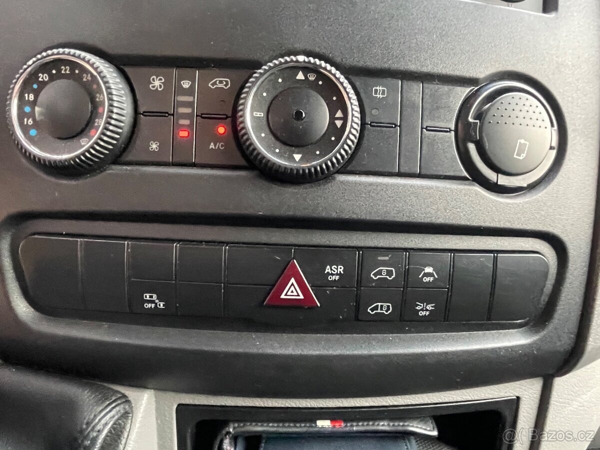 Mercedes Sprinter 2.2, 95 kw, 2014, 182900 km, tažné, DPH - 16
