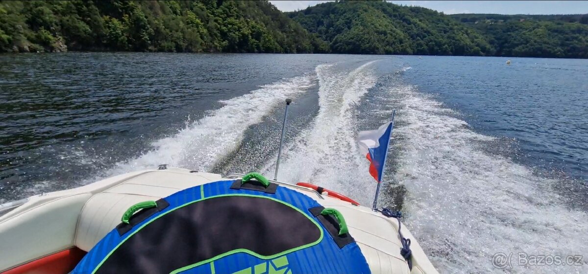 Bayliner 1851SS Capri rychlý motorový člun - 16