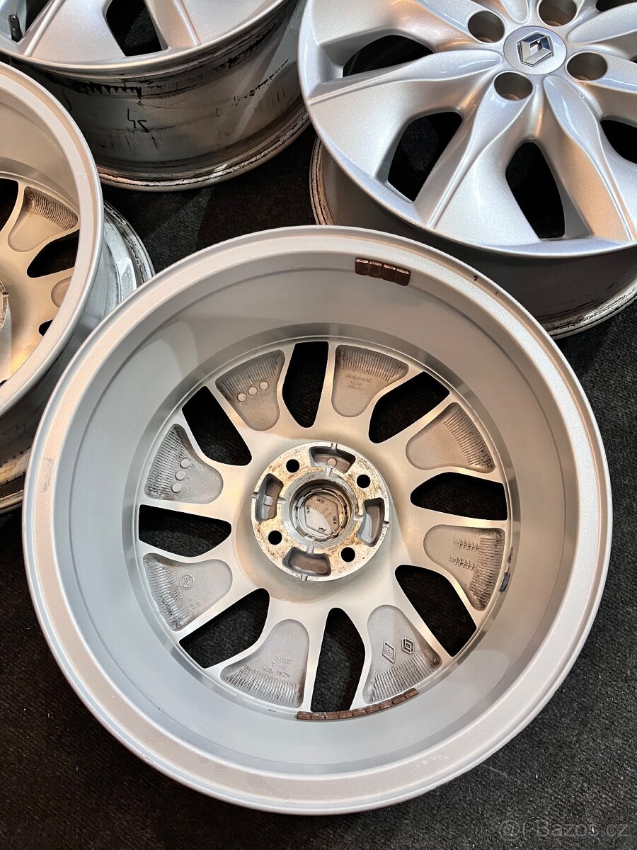 4x100 R16 Originál Renault ZOE / Clio - ET44 TOP - 16