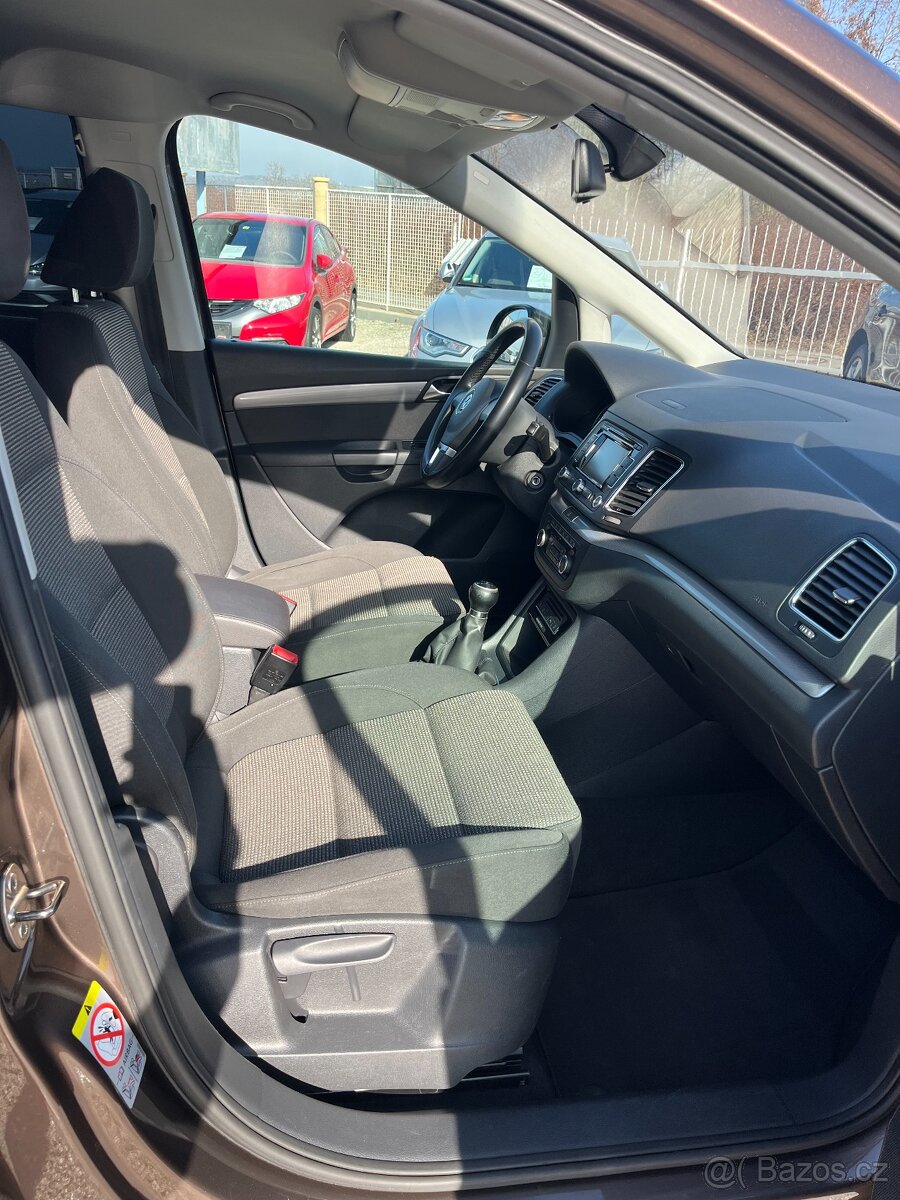 VW Sharan 2.0TDI 103kw 7míst Tažné - 16
