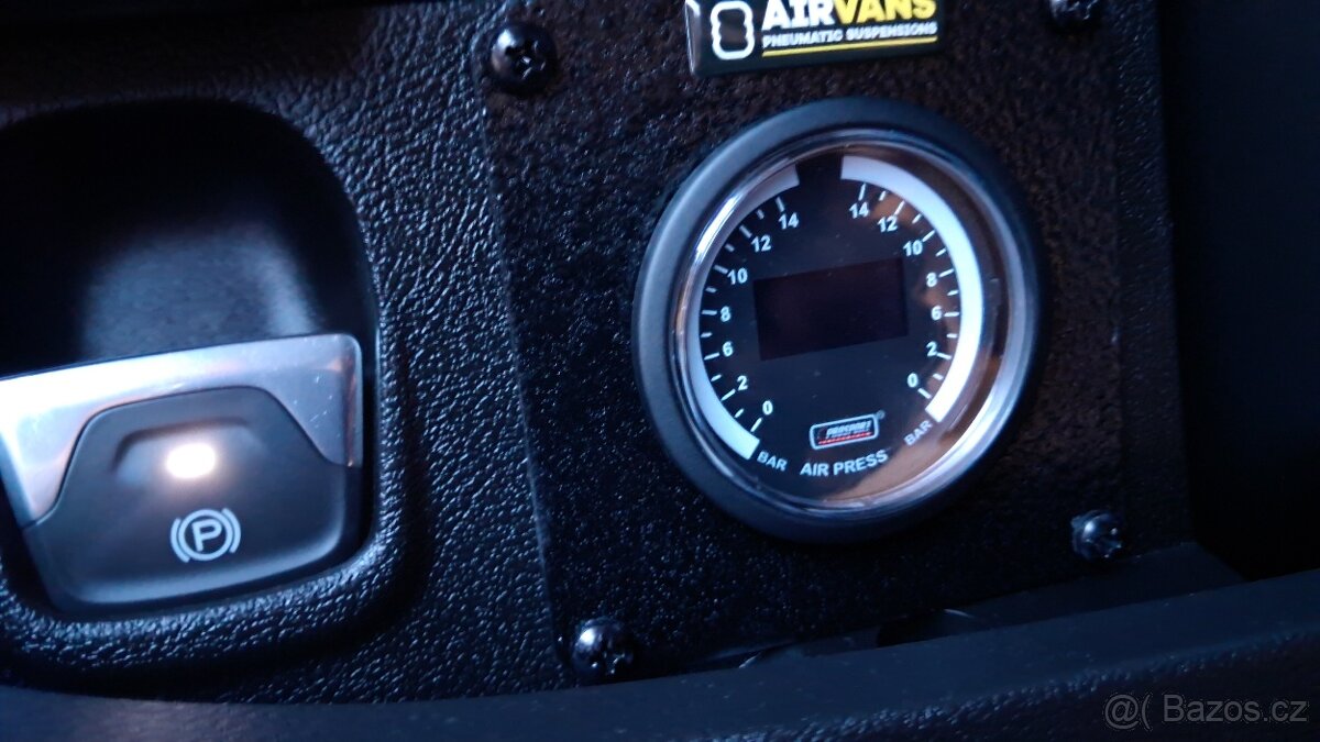 CI HORON 94XT aut, Top, Výbava, jen 8t.km - 16