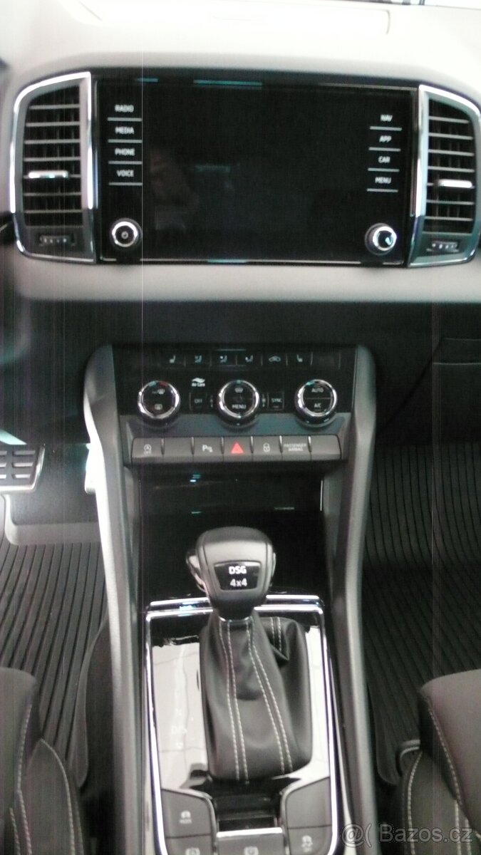 ŠKODA KAROQ 2,0TSI 140KW 4X4 DSG SPORTLINE 66TIS KM - 16