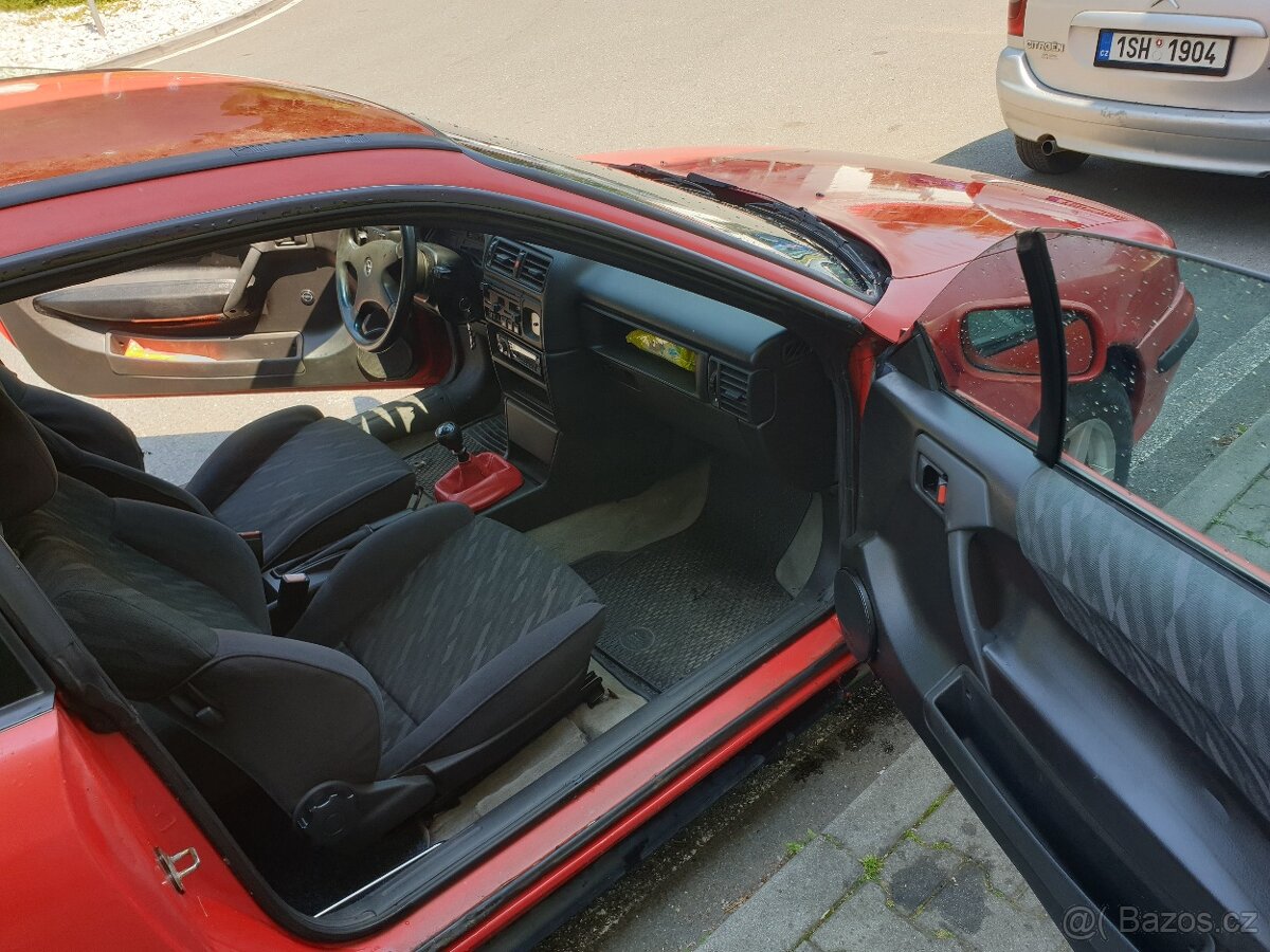 Calibra Opel 2.0 8V - nová STK - 16