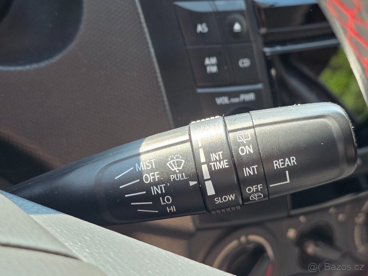 Suzuki Swift 1.2 VVT 66 kW, 2012, nová technická - 16