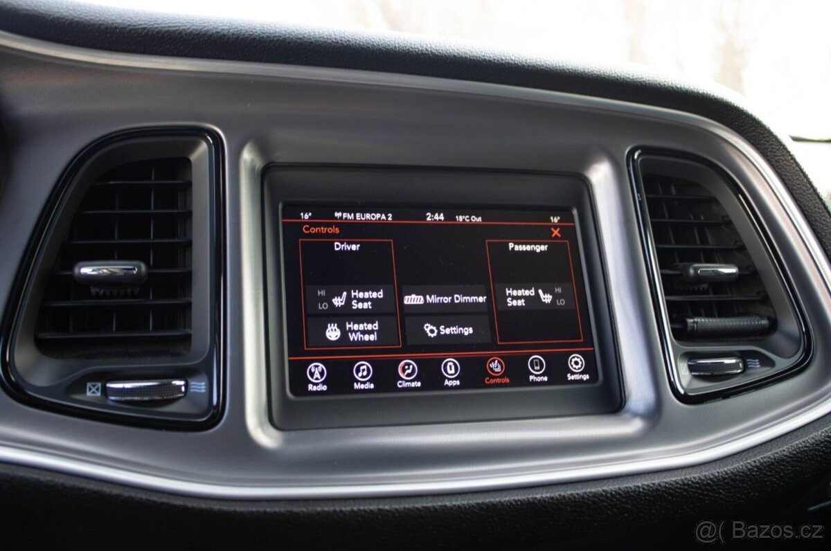 Dodge Challenger 5,7 HEMI - 16