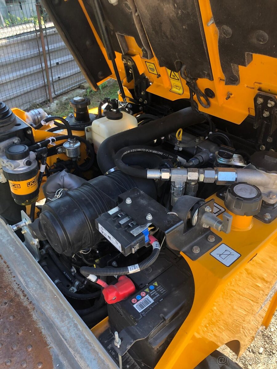 Prodám Kolový dumper JCB 1T - 2S5 - 16