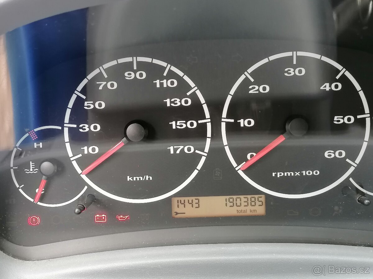 Prodám obytnou dodávku - 16