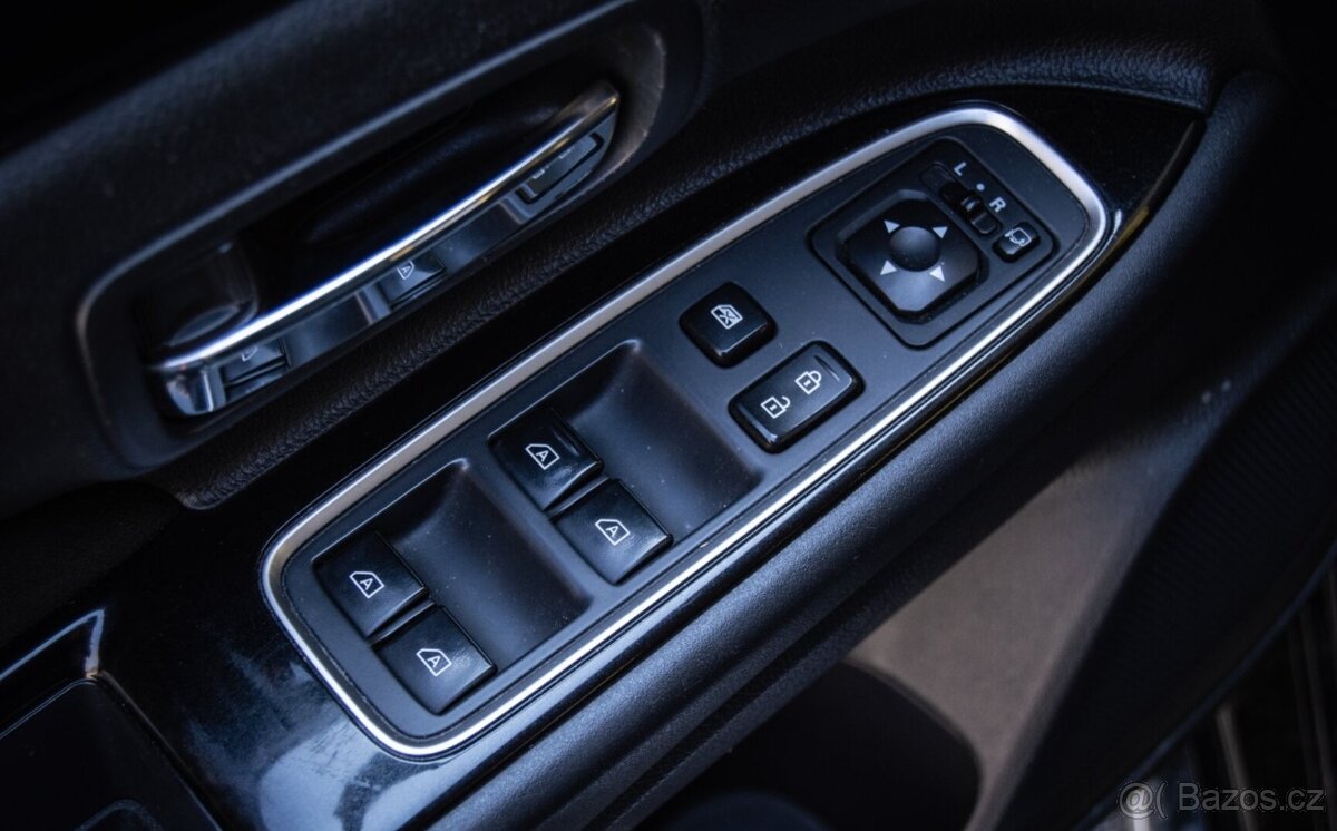 Mitsubishi Outlander PHEV 2.4 AWD - 16