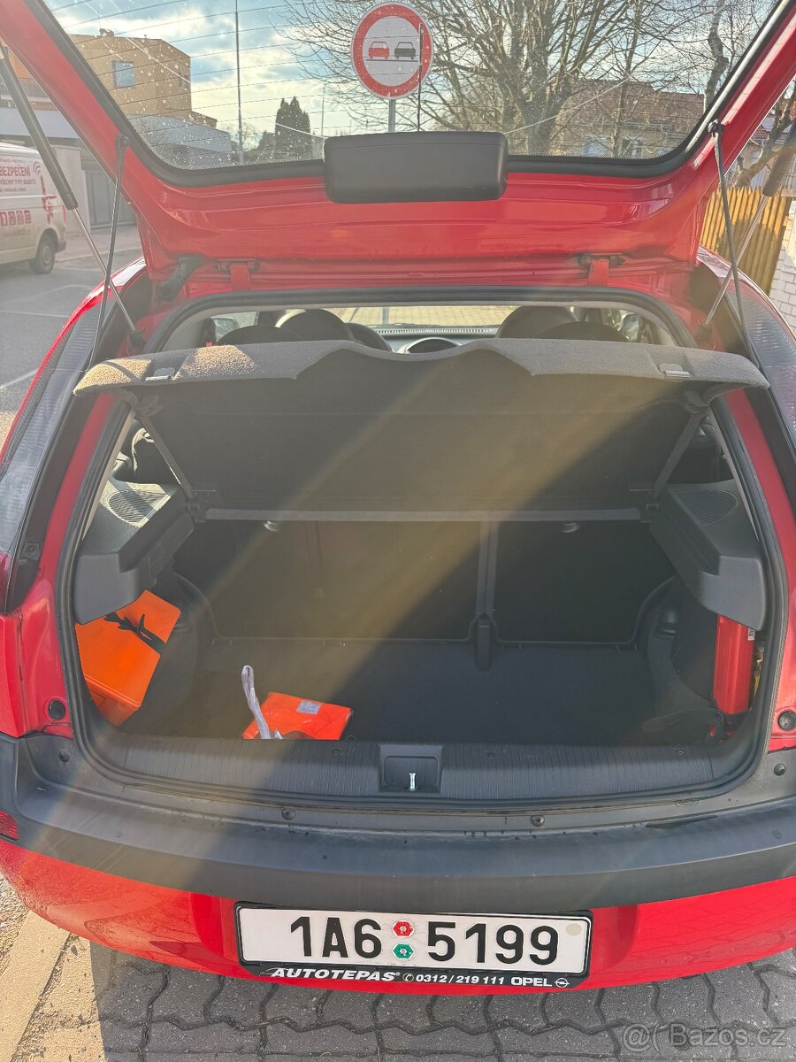 Opel Corsa 1.2 rok výroby 2002 - 16