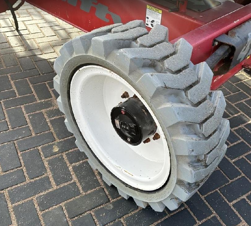 Terénní kloubová plošina Niftylift HR 15D - 16