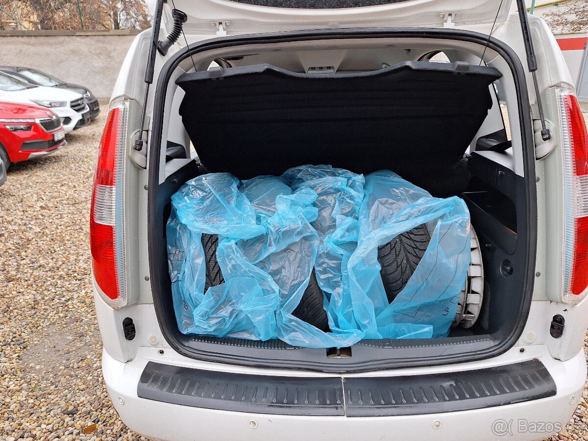 Škoda Roomster 1.2 TDi 55KW +Zimní kola, Ambition - 16