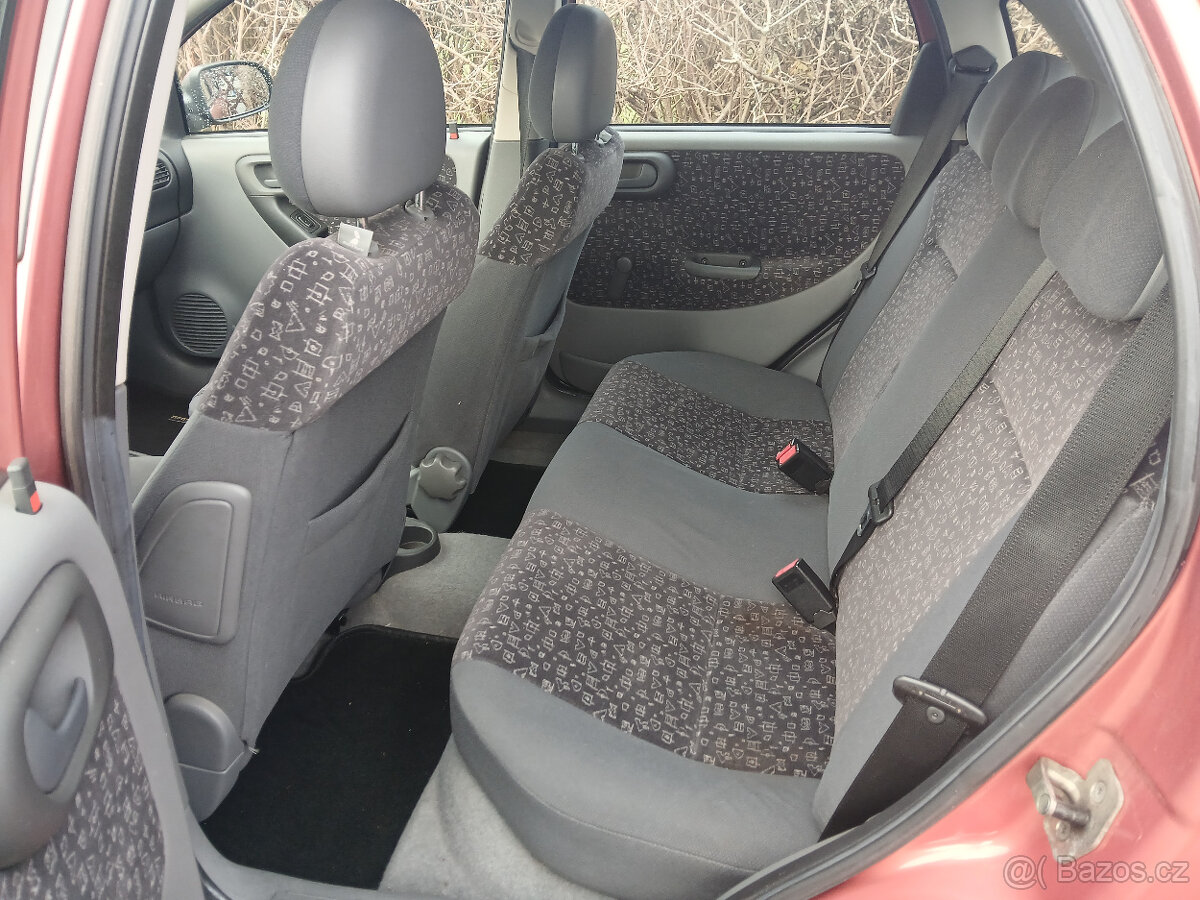 Opel Corsa 1.2i Automat Jen 94.000 Km - 16