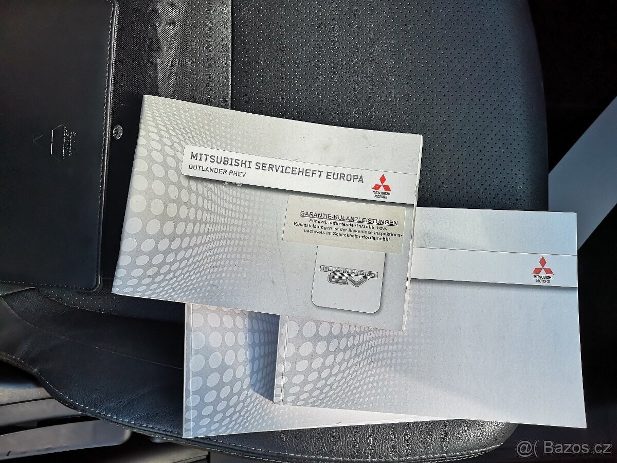MITSUBISHI OUTLANDER PHEV HYBRID PLNÝ SERVIS - 16