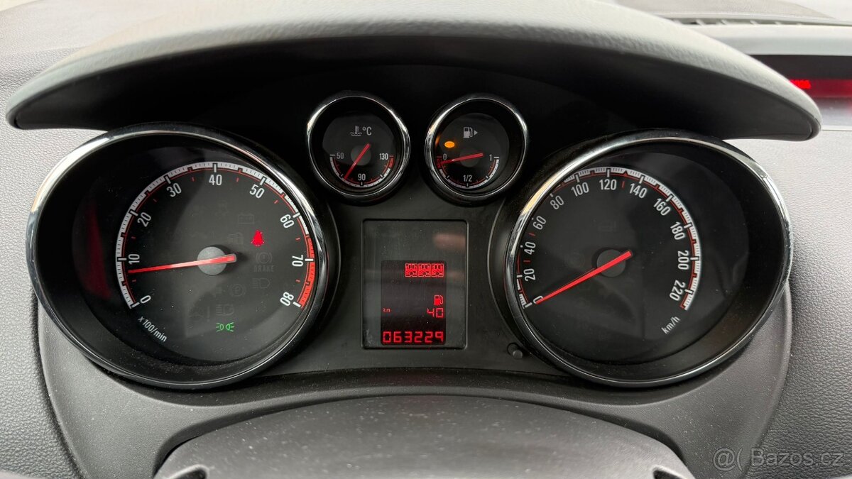 Opel Meriva 1.4 T - 16