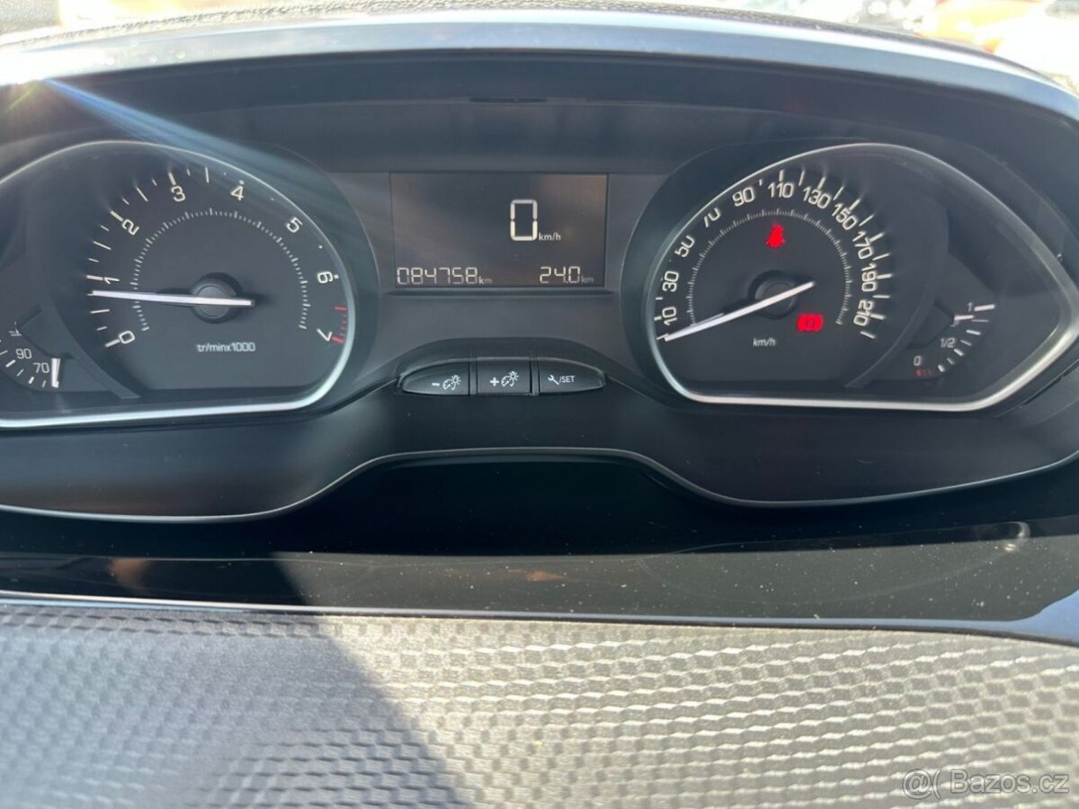 Nabízím Peugeot 208 Style - 16