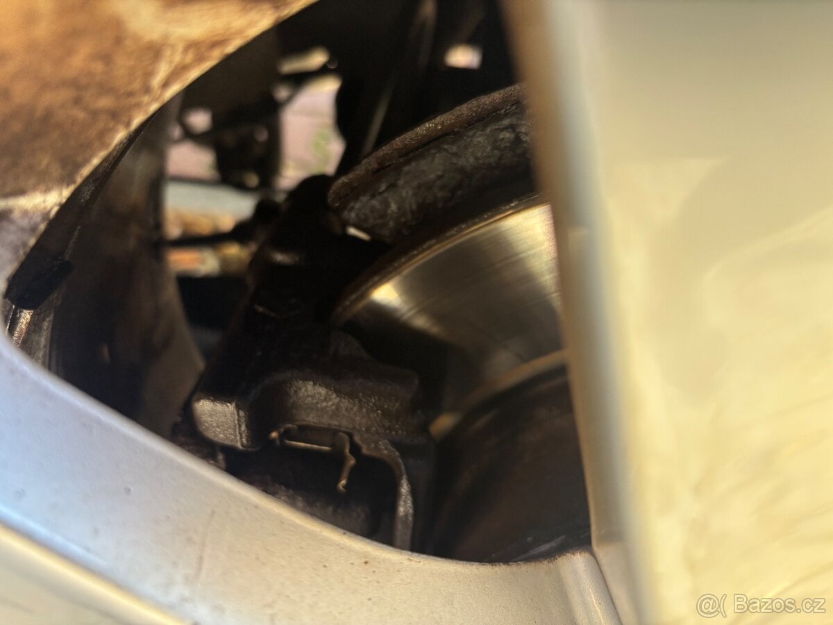 Vw Golf 6 Variant / Jetta 2.0 tdi 103 kw DSG 2011/12 - 16