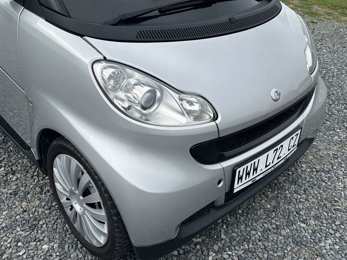 Smart Fortwo 1.0 benzín AUTOMAT 2012 - 16