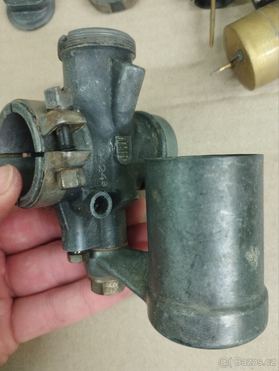 JIKOV ČERNÝ 2424b - 16