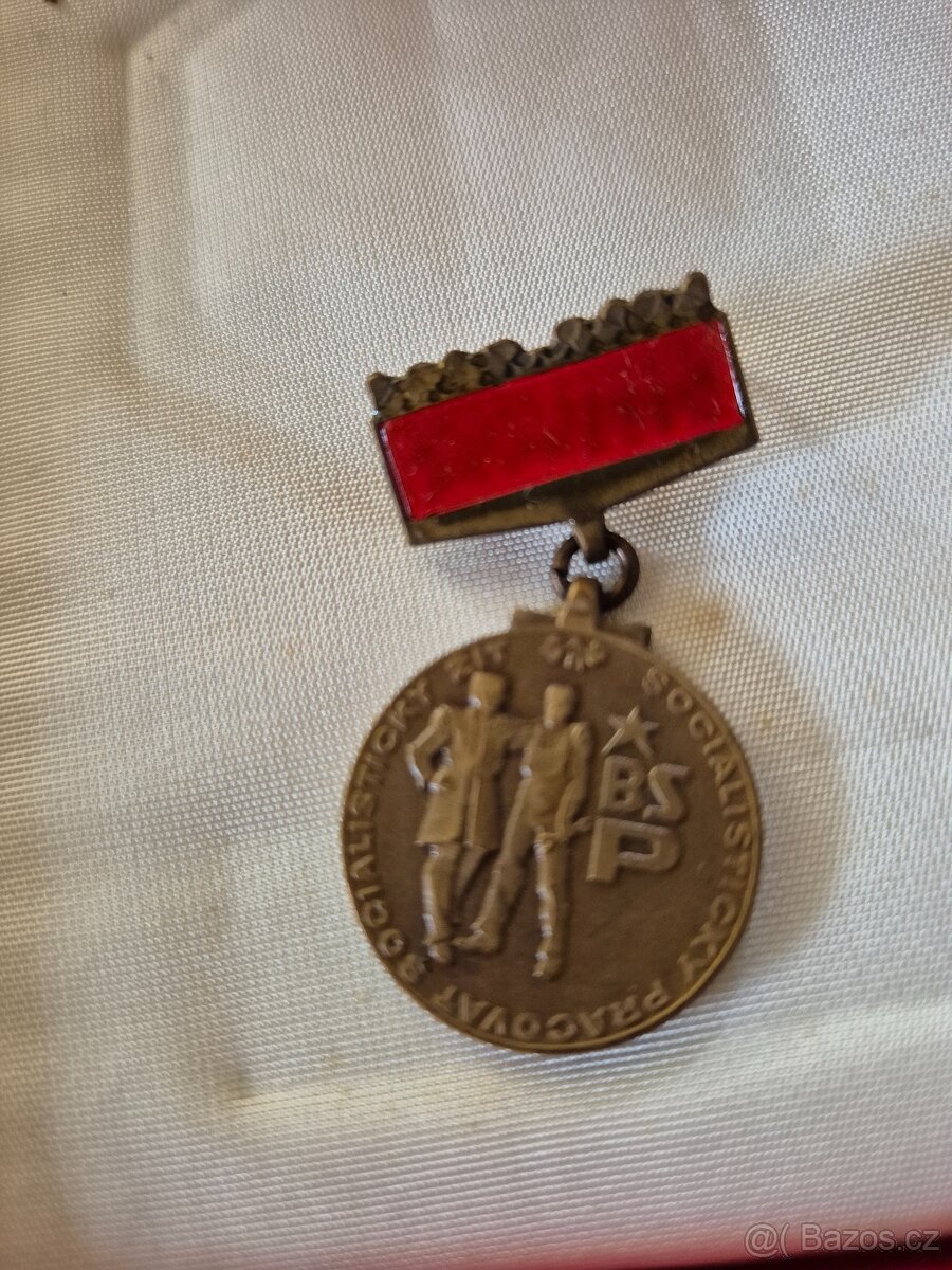 Medaile, odznaky - 16