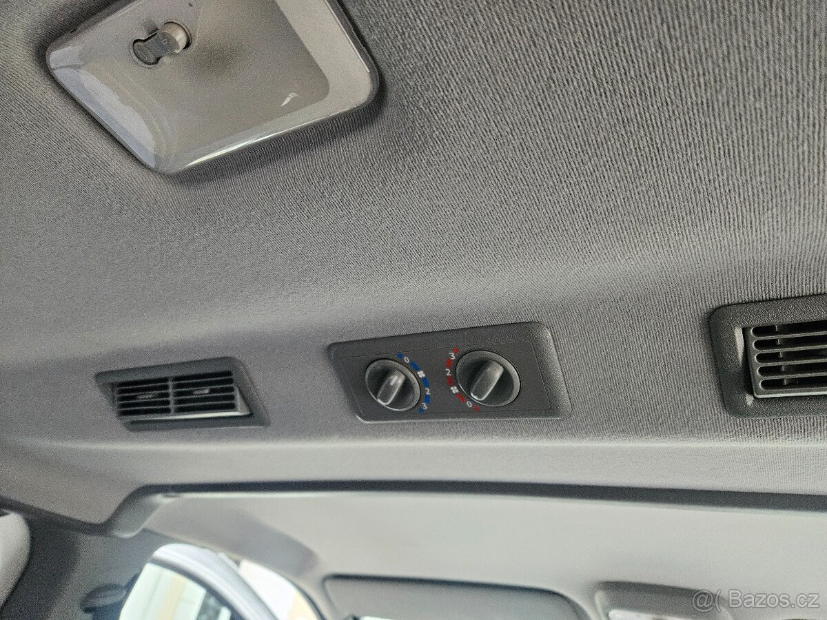 Renault Trafic Passenger 2.0 dCi 66 kW 2013, 9 míst ODP. DPH - 16