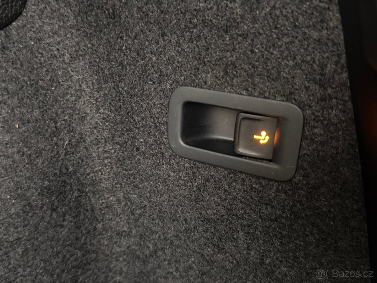 Škoda Karoq 1.5 TSI DSG Style LED NAVI - 16