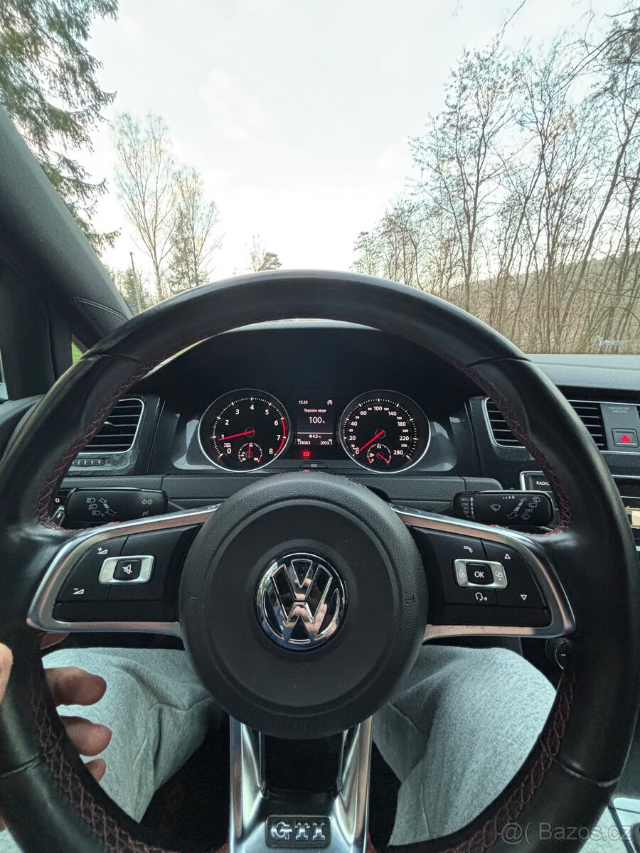 Volkswagen Golf 7 GTI - 16