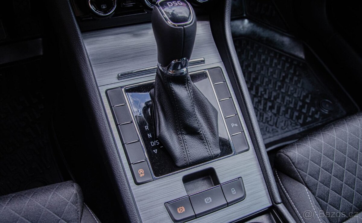 Škoda Superb 2.0 TDI SCR DSG - 16