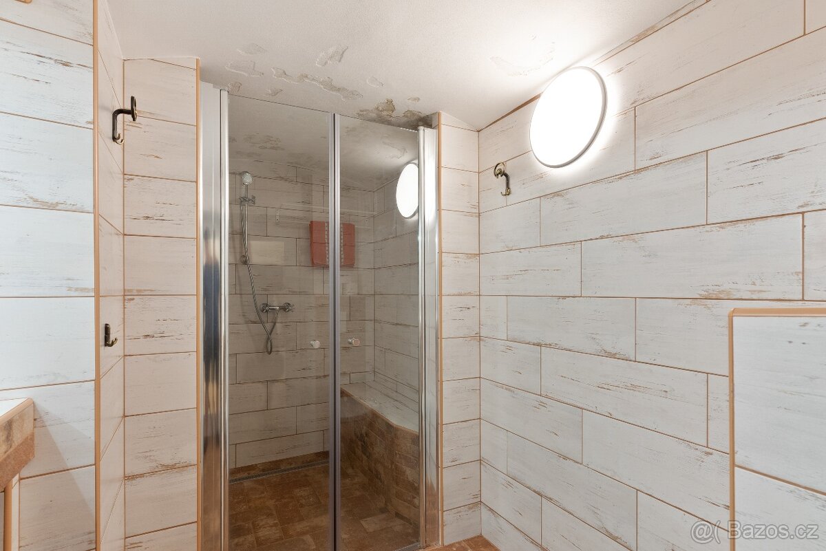 NOVÁ CENA Prodej domu 212m², pozemek 2 430m², Bořkov, Slaný - 16