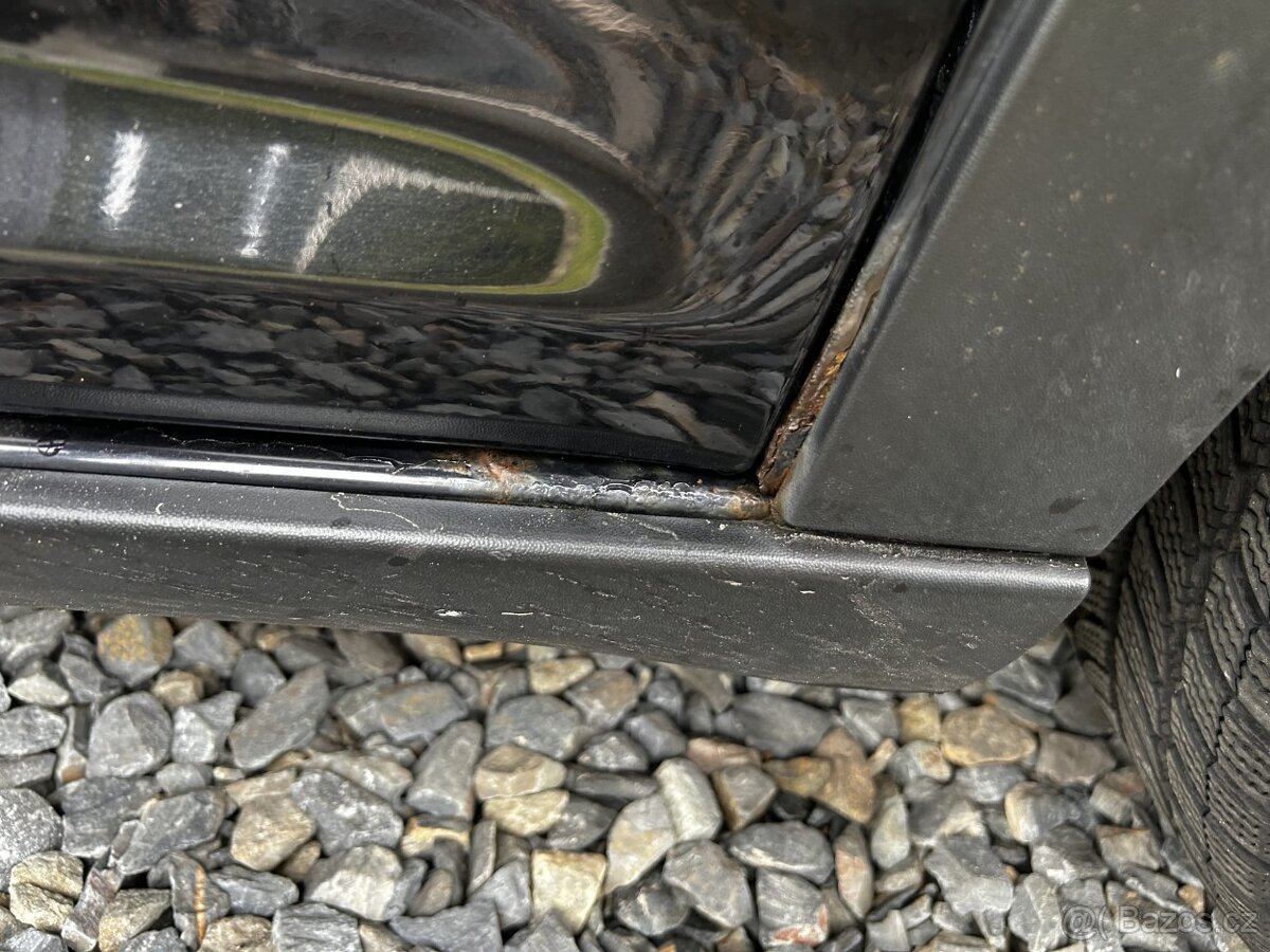 Volkswagen Touran 2.0 TDi Cross 103 kW 7MÍST, RV 4/2008 - 16