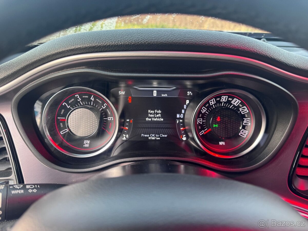 Dodge Challenger 3,6 GT RWD 2021 DPH TOP CENA - 16